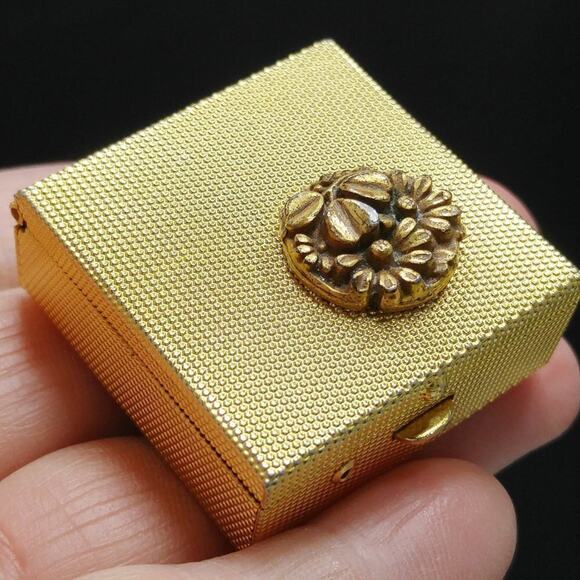 Vintage Flower Pill Box, Textured Gold Tone, Push Button Clasp, 1 3/8 Inches - Picture 8 of 10